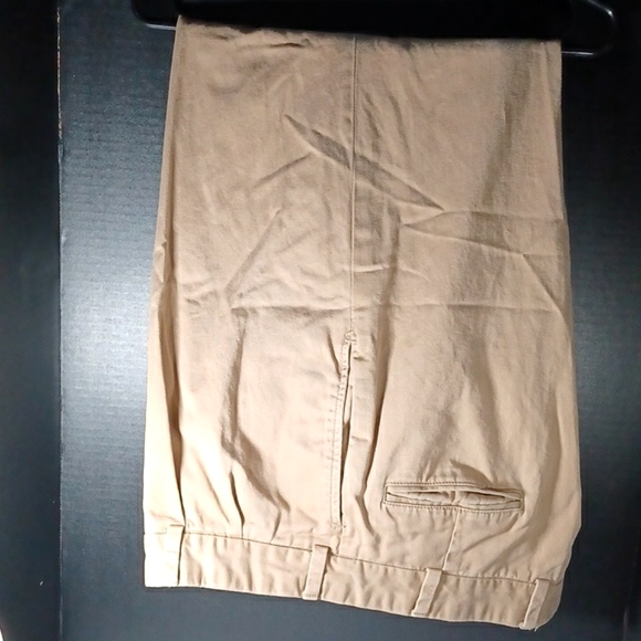 Bills Khakis Men’s long pants, Size 38, color: Khakis, 100% cotton, Made in USA - Picture 3 of 6